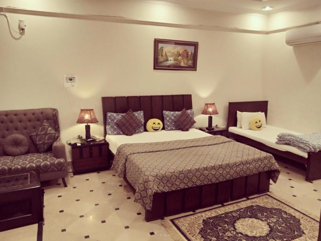 Mulberry Residence Luxury Rooms Ісламабад Екстер'єр фото