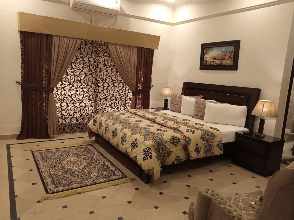 Mulberry Residence Luxury Rooms Ісламабад Екстер'єр фото