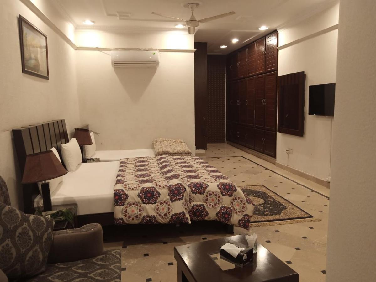 Mulberry Residence Luxury Rooms Ісламабад Екстер'єр фото