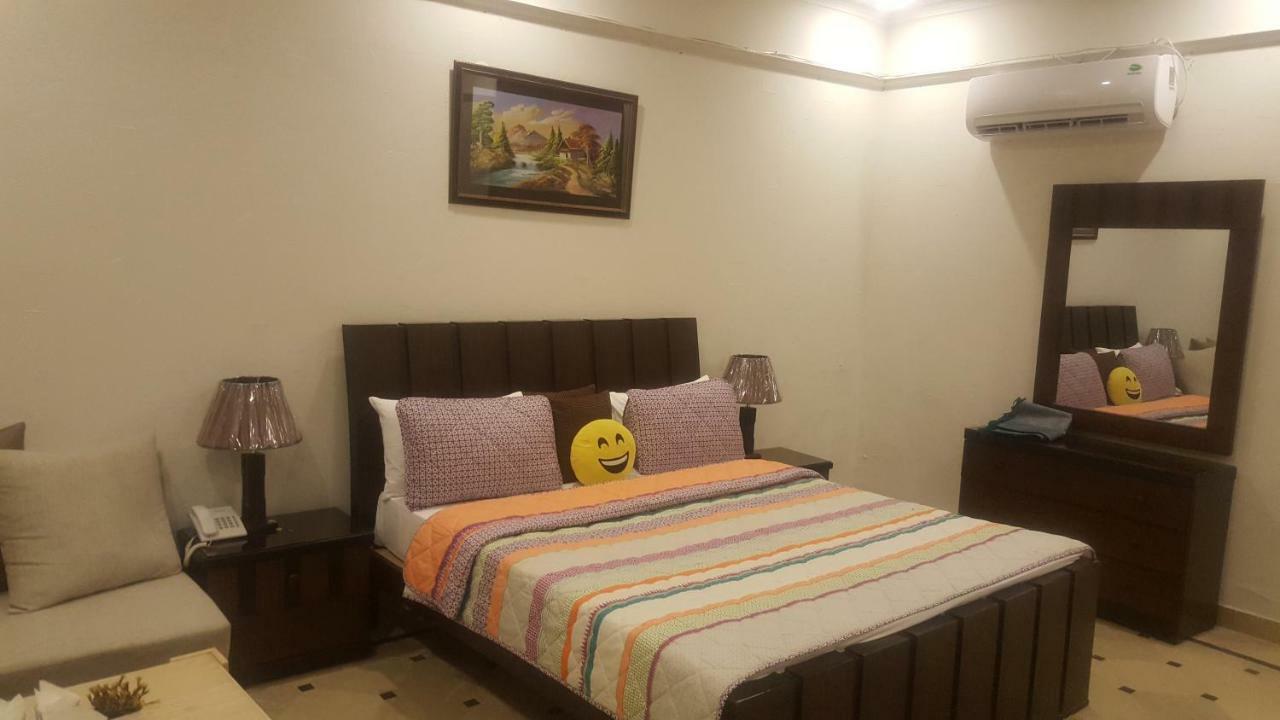 Mulberry Residence Luxury Rooms Ісламабад Екстер'єр фото