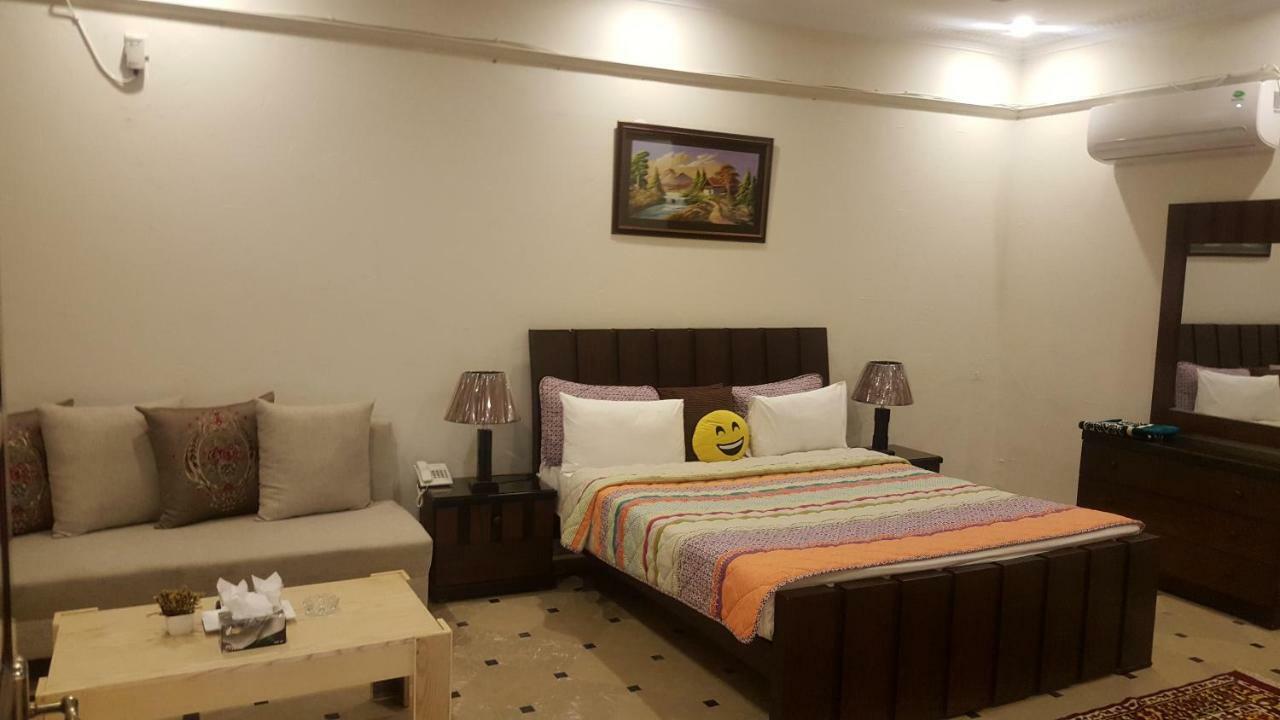 Mulberry Residence Luxury Rooms Ісламабад Екстер'єр фото