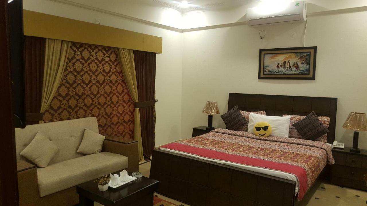 Mulberry Residence Luxury Rooms Ісламабад Екстер'єр фото